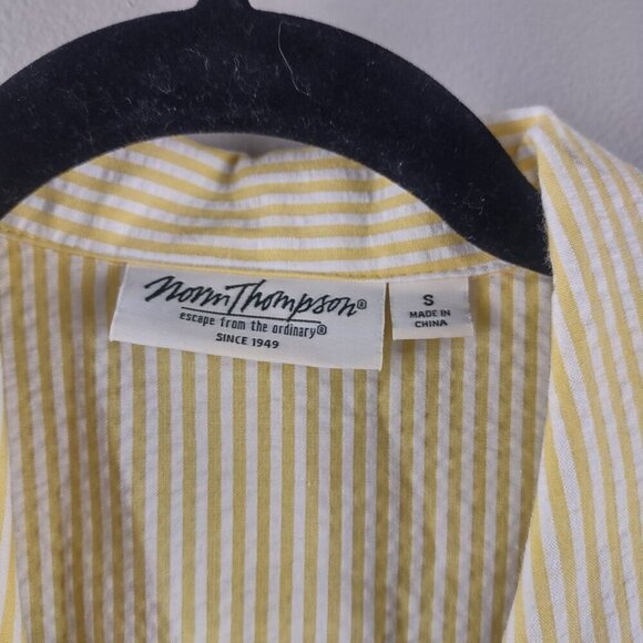1980s Vintage Yellow Cotton Striped Seersucker Day Dress Size Small - Picture 3 of 7